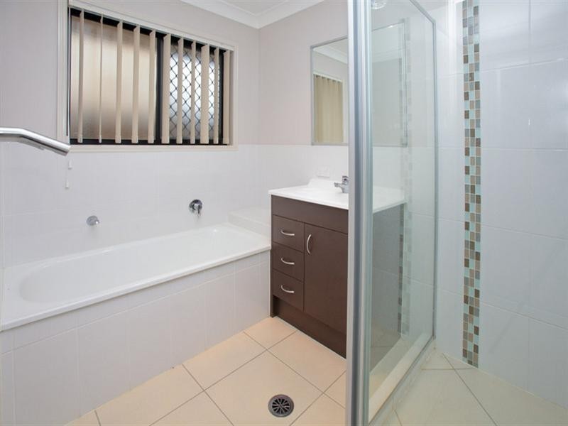 On Carnarvon Avenue, Springfield Lakes QLD 4300