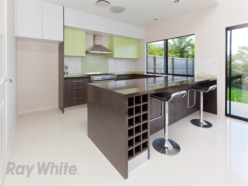 7 Rosella Crescent, Springfield Lakes QLD 4300
