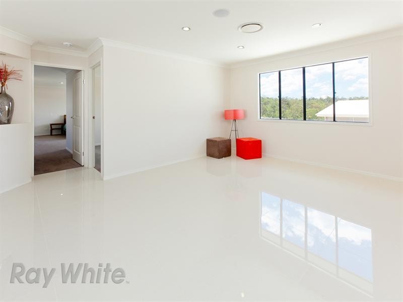 7 Rosella Crescent, Springfield Lakes QLD 4300