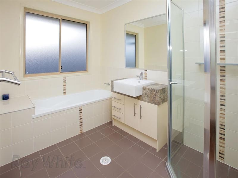 10 Horizon Drive, Springfield Lakes QLD 4300