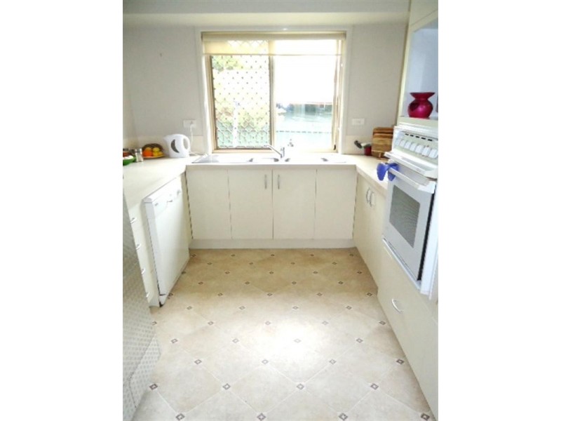 On Bankswood Court, Camira QLD 4300