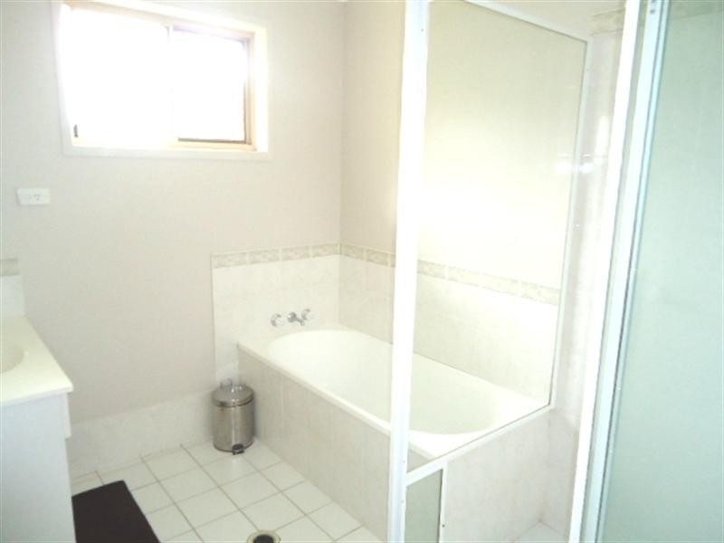 On Bankswood Court, Camira QLD 4300