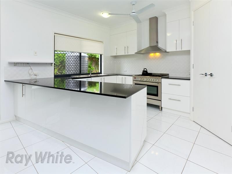 43 The Promenade, Springfield Lakes QLD 4300