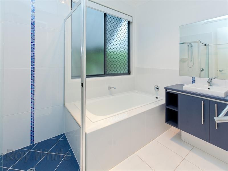 43 The Promenade, Springfield Lakes QLD 4300