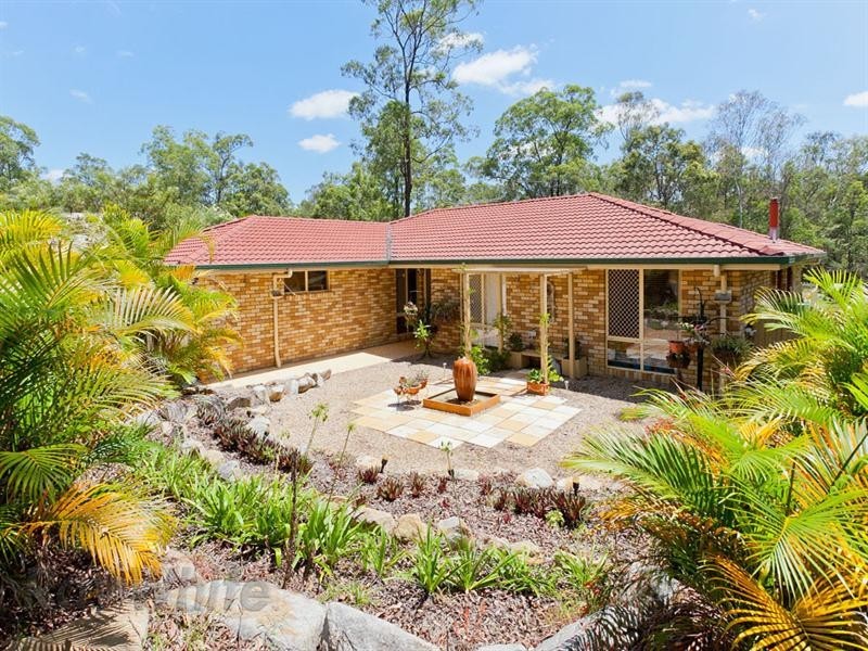 32 Tigercat Court, Greenbank QLD 4124