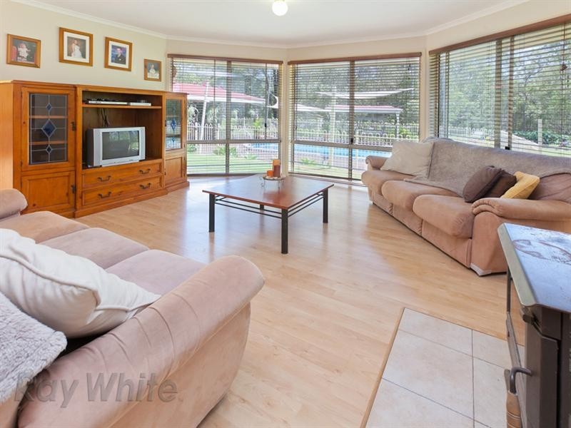 32 Tigercat Court, Greenbank QLD 4124