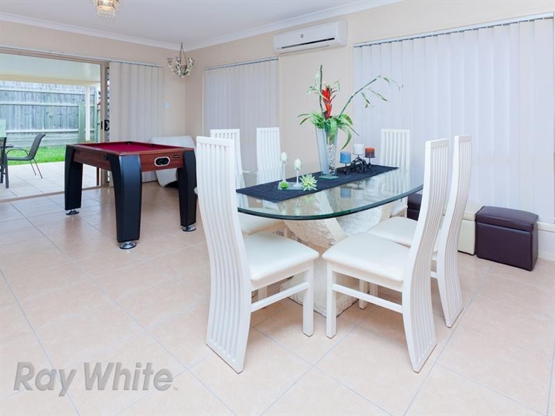 9 Darter Place, Springfield Lakes QLD 4300