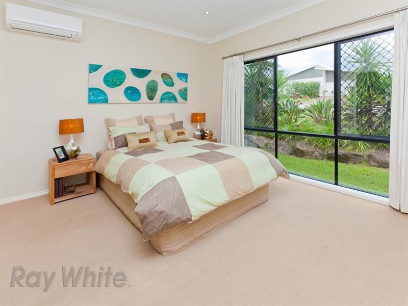 275 Lakeside Avenue, Springfield Lakes QLD 4300