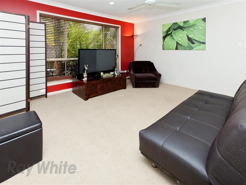 16 Canterbury Bells Circuit, Springfield Lakes QLD 4300