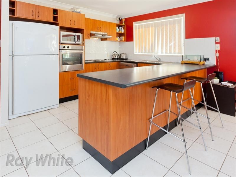 16 Canterbury Bells Circuit, Springfield Lakes QLD 4300