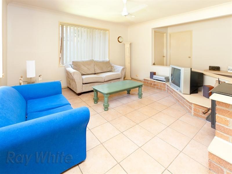 11 Bankswood Crescent, Camira QLD 4300