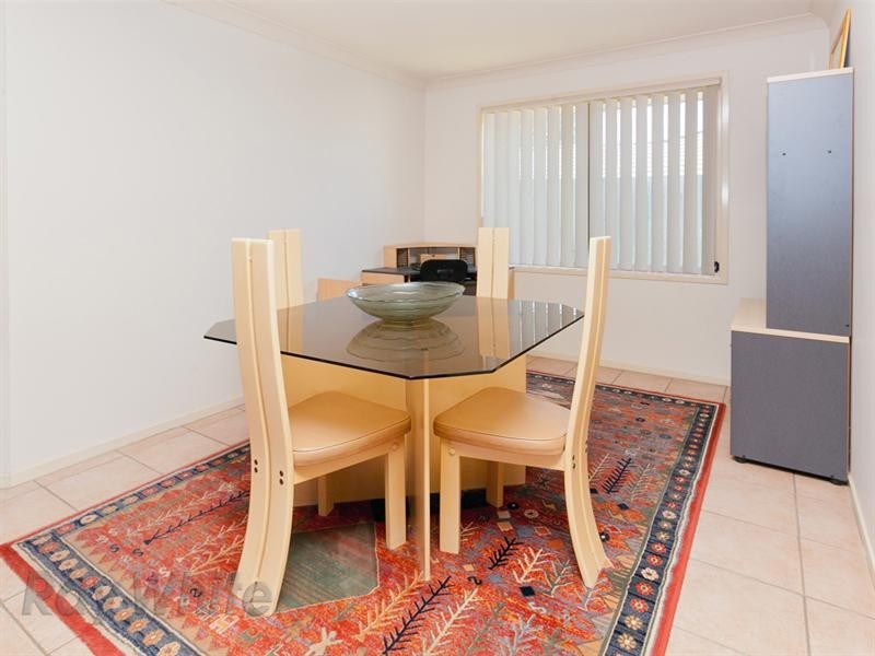 11 Bankswood Crescent, Camira QLD 4300