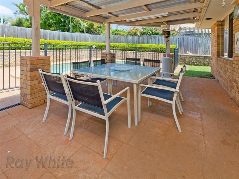 11 Bankswood Crescent, Camira QLD 4300