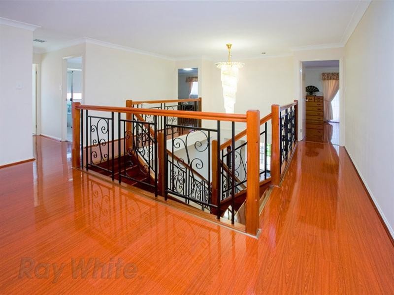 10 Burlington Terrace, Springfield Lakes QLD 4300