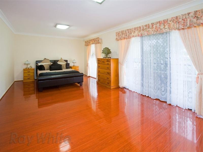 10 Burlington Terrace, Springfield Lakes QLD 4300