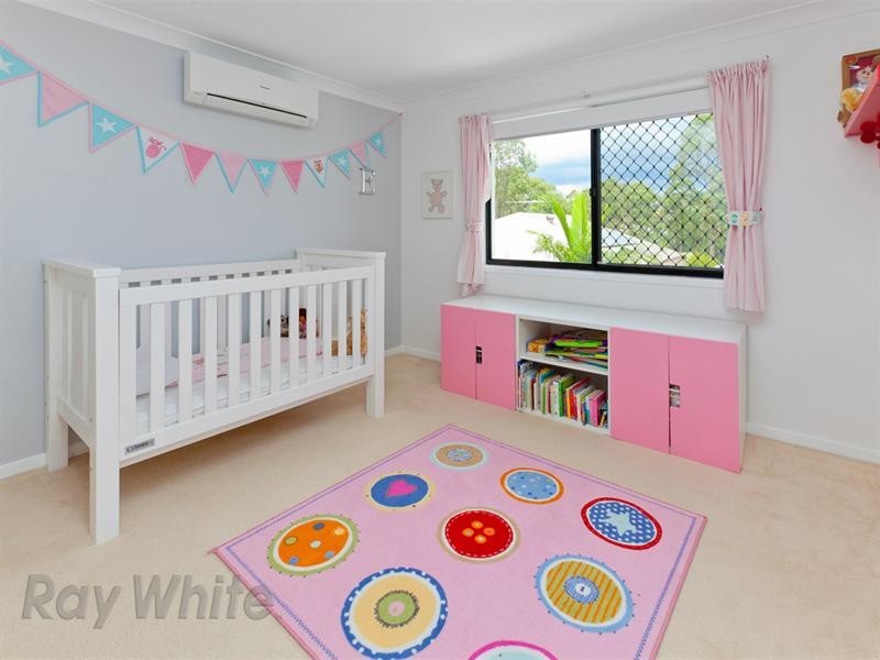 6 Fort Close, Springfield Lakes QLD 4300