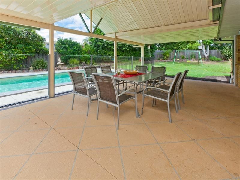 18 Carnation Close, Springfield QLD 4300