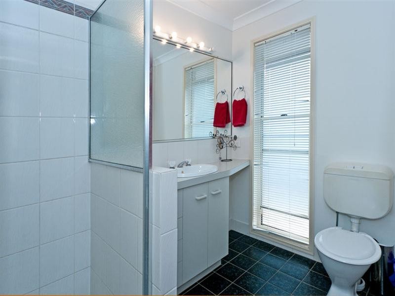 18 Carnation Close, Springfield QLD 4300