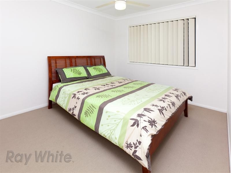 41 Lakes Entrance Drive, Springfield Lakes QLD 4300