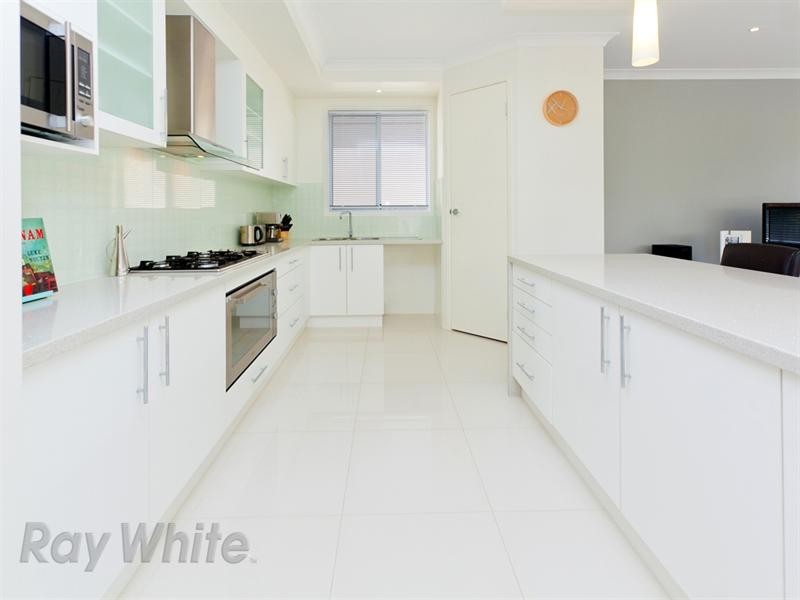 10 Cruiser Close, Springfield Lakes QLD 4300