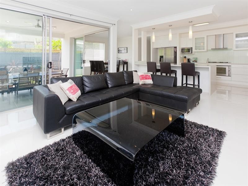 10 Cruiser Close, Springfield Lakes QLD 4300