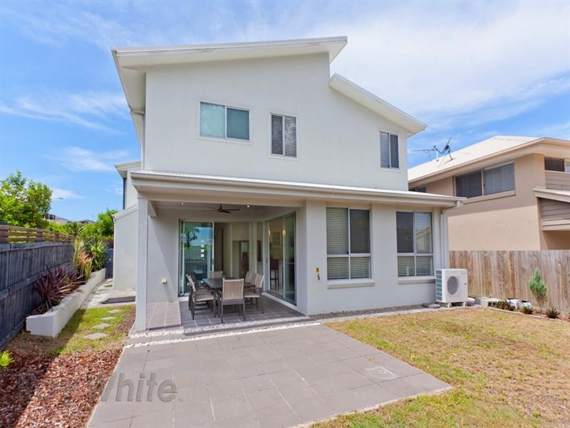 10 Cruiser Close, Springfield Lakes QLD 4300