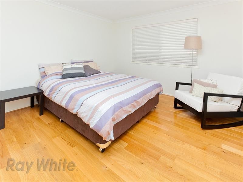 10 Cruiser Close, Springfield Lakes QLD 4300