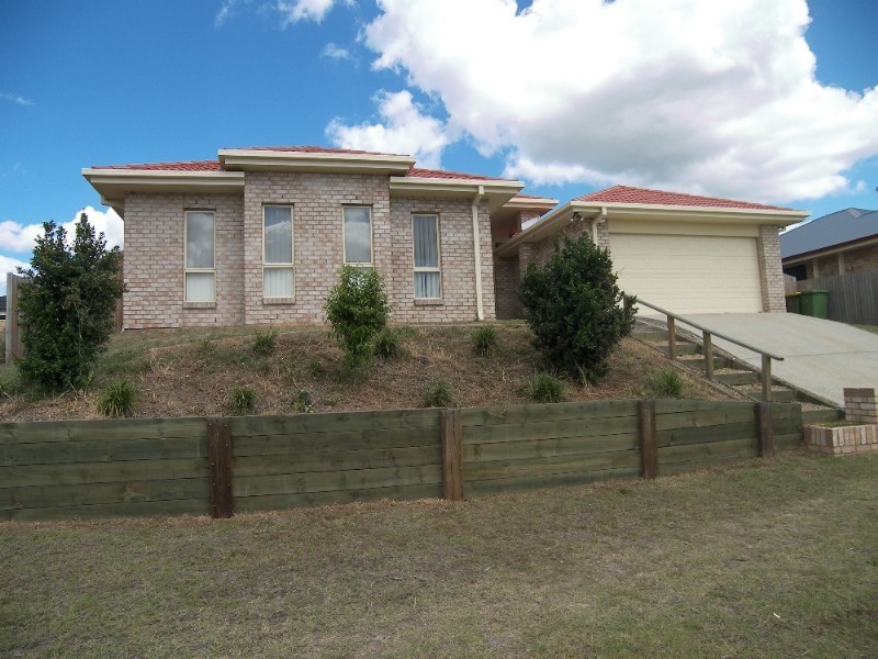 10 Lloyd Bird Crescent, Springfield Lakes QLD 4300