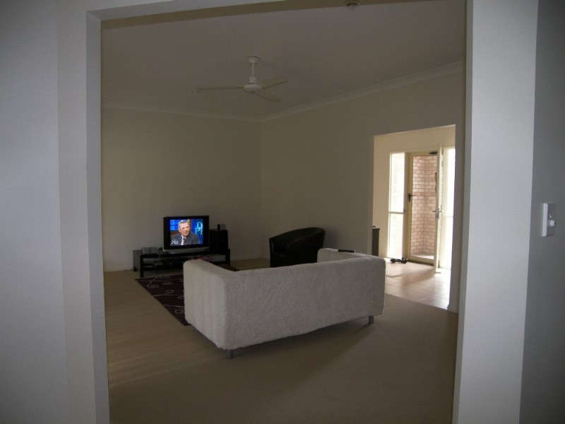 10 Lloyd Bird Crescent, Springfield Lakes QLD 4300