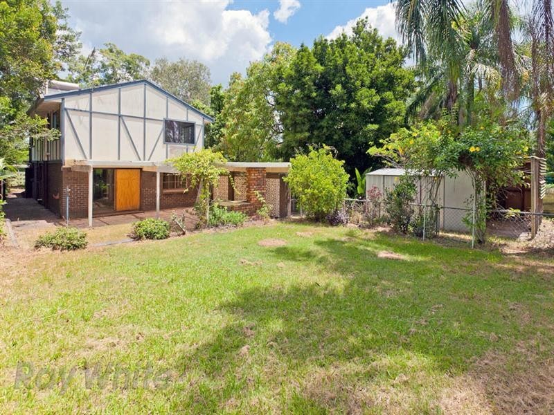 1 Ron Street, Camira QLD 4300