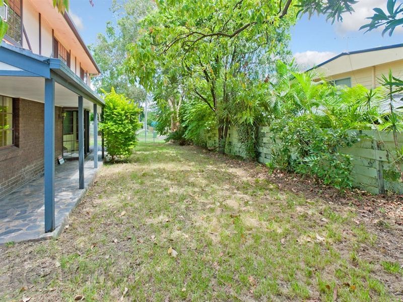 1 Ron Street, Camira QLD 4300