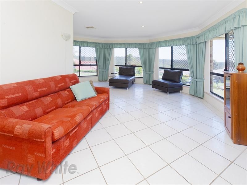 5 Derwent Place, Springfield QLD 4300