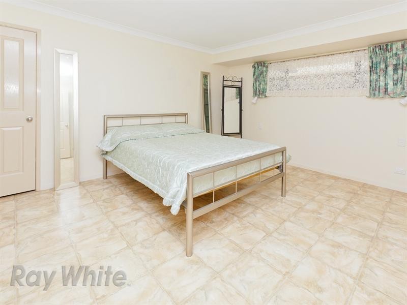 5 Derwent Place, Springfield QLD 4300