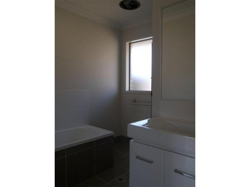 11 Scott Way, Redbank Plains QLD 4301