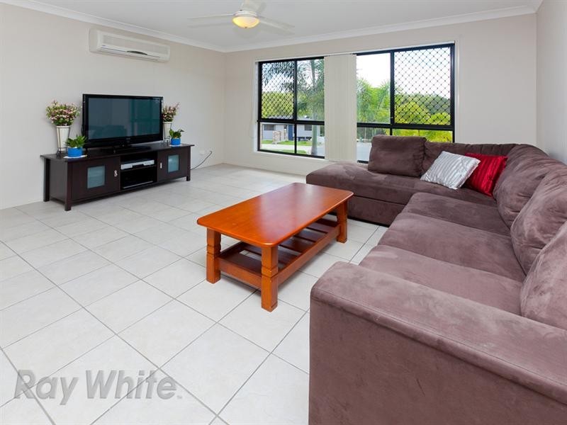 6 Gumleaf Place, Springfield QLD 4300