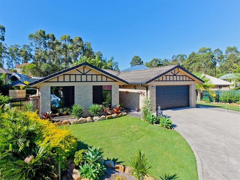 13 Harriet Court, Springfield Lakes QLD 4300