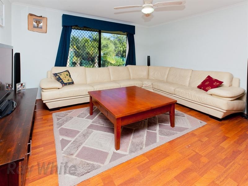 13 Harriet Court, Springfield Lakes QLD 4300