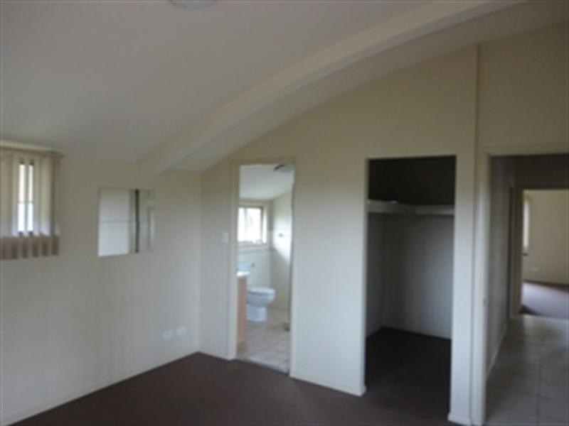On Heathwood Place, Collingwood Park QLD 4301