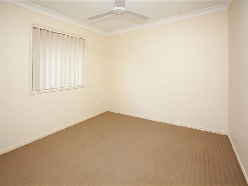 On Horizon Drive, Springfield Lakes QLD 4300