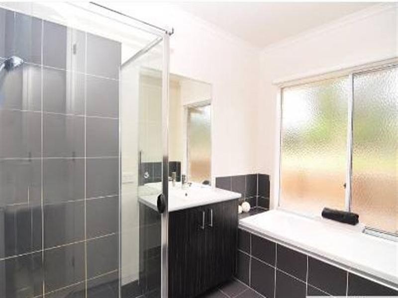 362 Spring Mountain Drive, Greenbank QLD 4124