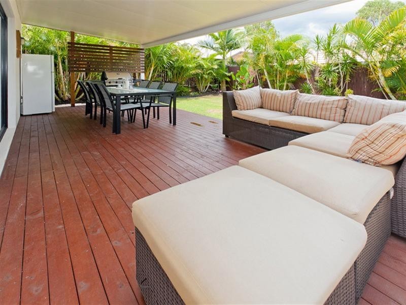 On Fort Close, Springfield Lakes QLD 4300