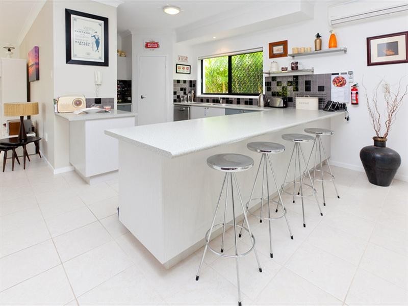 On Fort Close, Springfield Lakes QLD 4300