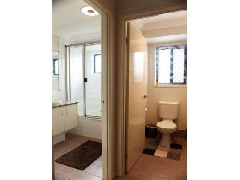 20 Hyde Avenue, Springfield Lakes QLD 4300