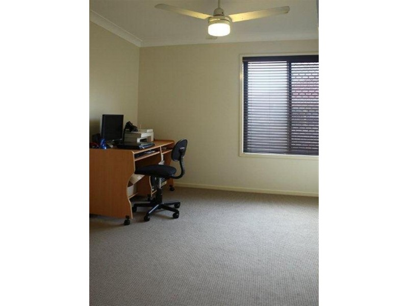 20 Hyde Avenue, Springfield Lakes QLD 4300