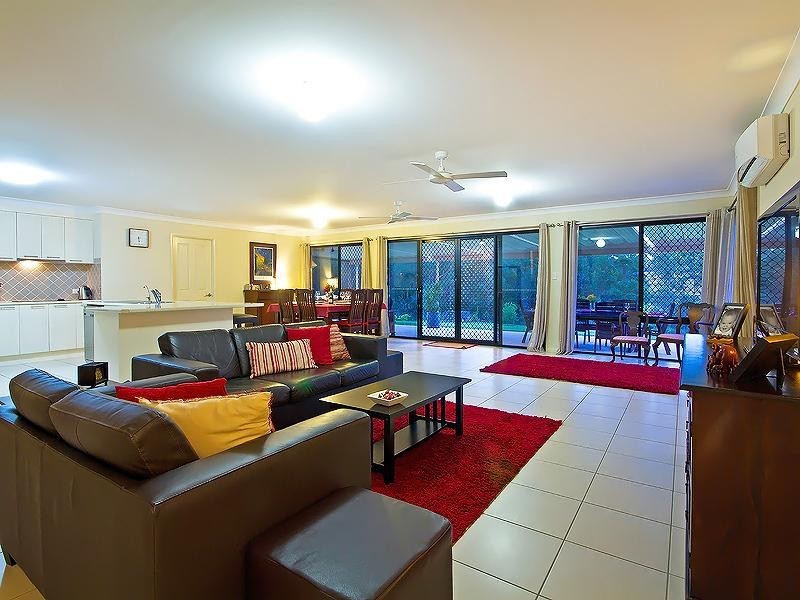 27-29 Avocet Court, Greenbank QLD 4124