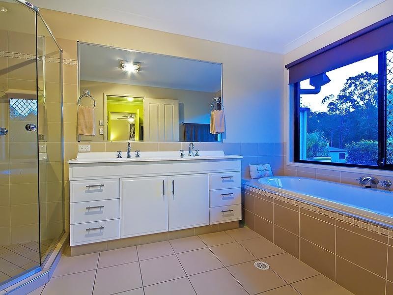 27-29 Avocet Court, Greenbank QLD 4124