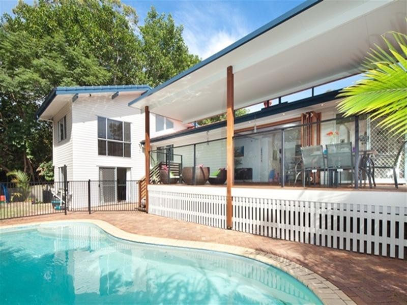 31 Aberfoyle Street, Kenmore QLD 4069