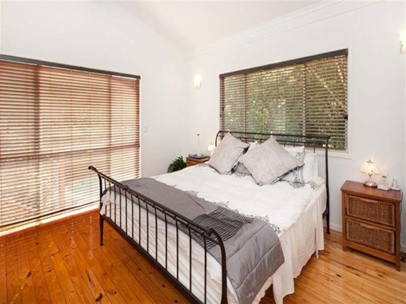 31 Aberfoyle Street, Kenmore QLD 4069