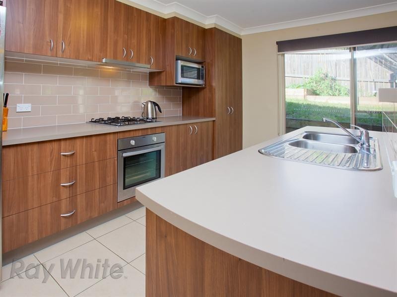 13 Speckled Circuit, Springfield Lakes QLD 4300