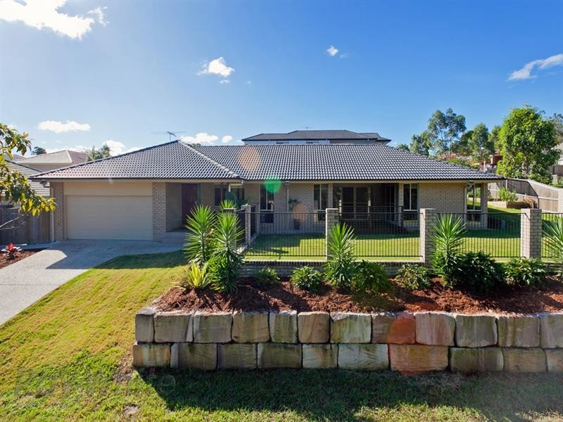 13 Speckled Circuit, Springfield Lakes QLD 4300